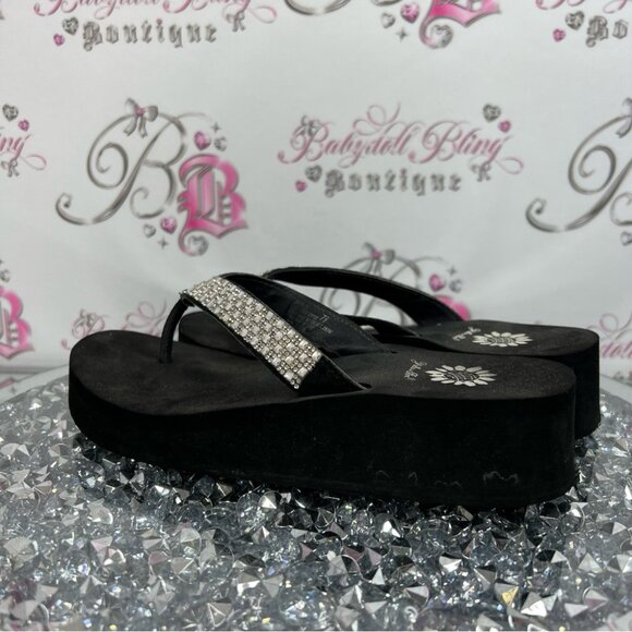 Yellow box wedge sandals flip flops rhinestone jewels Black and Silver Sandals - Picture 10 of 10